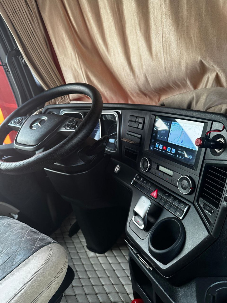 Переходная рамка Mercedes-Benz Actros (2011-2023) (9")